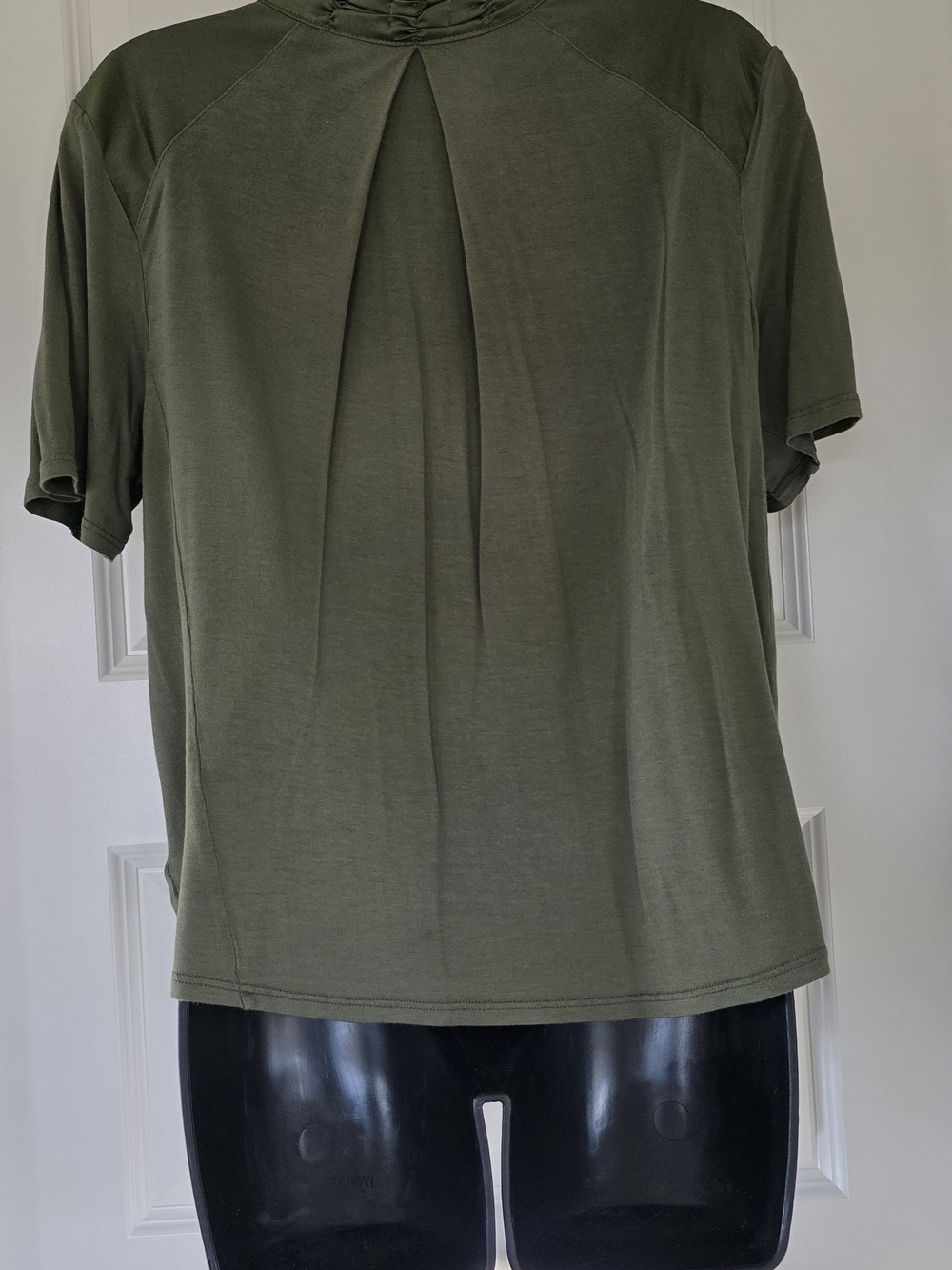 Tiny Eliana Embroidered Half-Sleeve Top - Picture 15 of 15